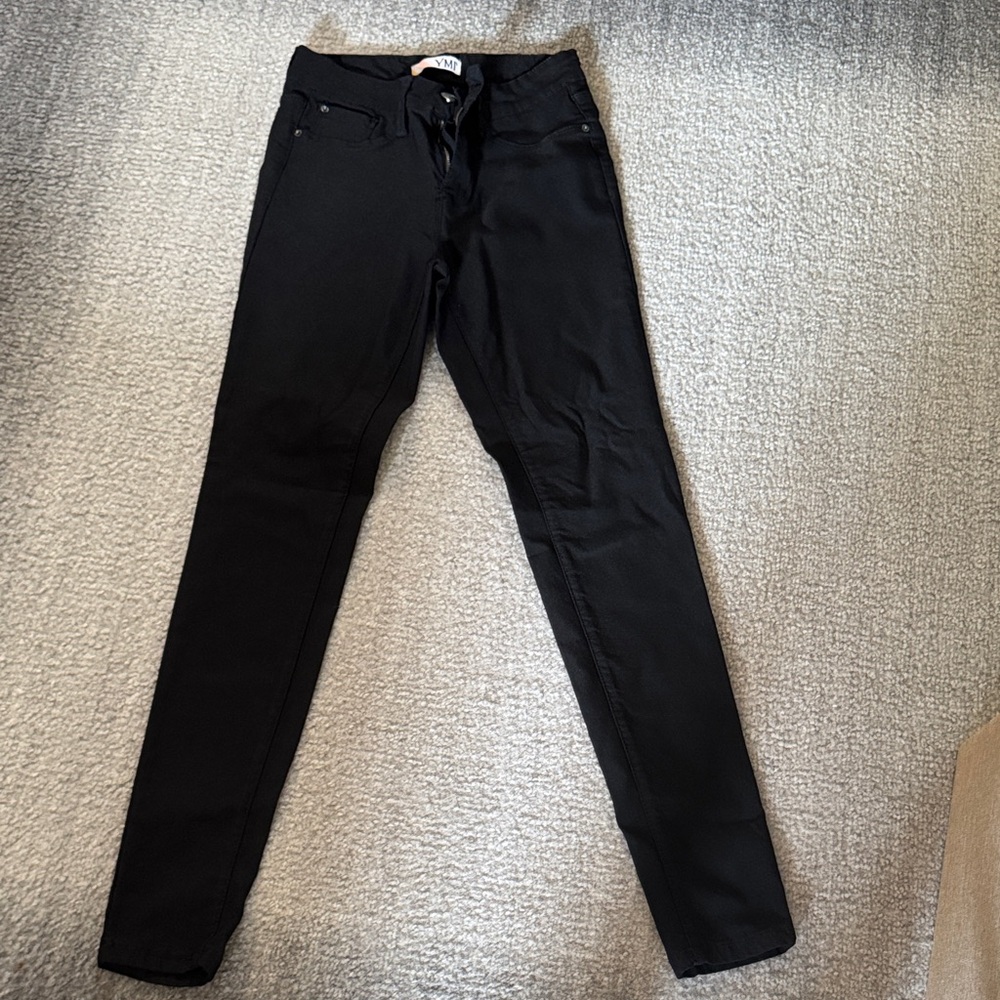 YMI women’s black midrise stretchy skinny pants small